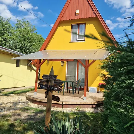 Holiday home Elbujtat-lak Vendeghaz Gyoparosfuerdo
