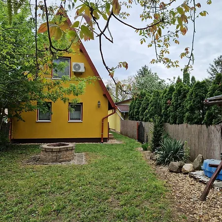 Holiday home Elbujtat-lak Vendeghaz Gyoparosfuerdo Oroshaza