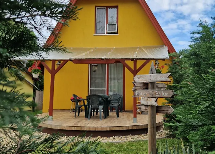 Elbujtat-lak Vendeghaz Gyoparosfuerdo * Orosháza